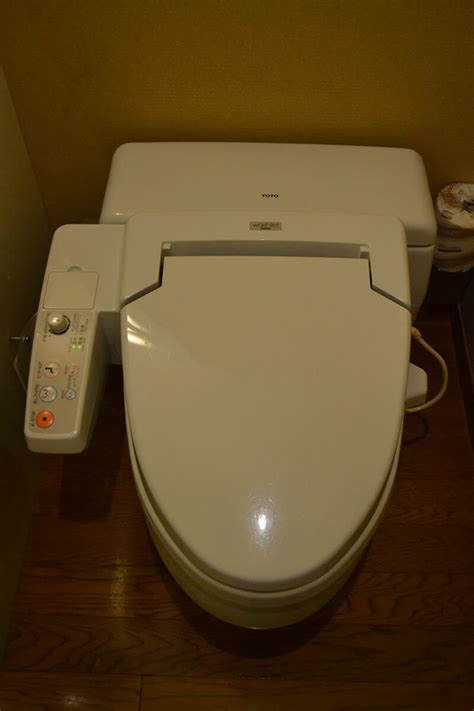Japanese Toilets Impressive Futuristic And Daunting The Holidaze