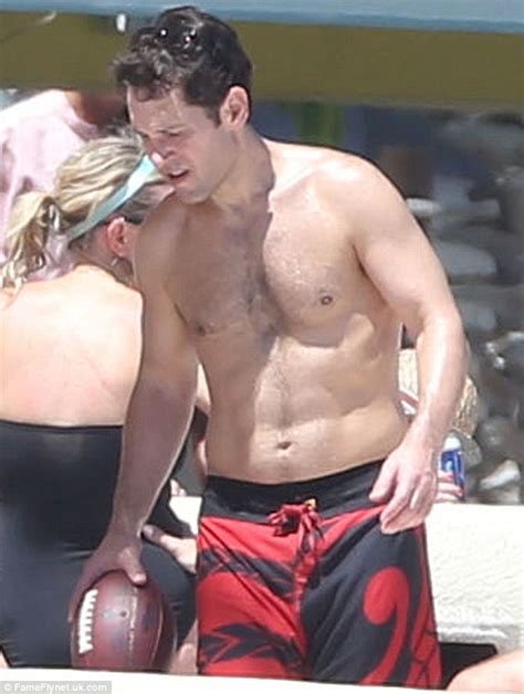 Paul Rudd Reveals His Buff Physique As He Enjoys A Holiday In Mexico