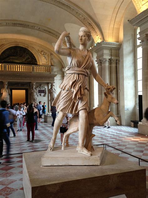 The Louvre Paris Greek Statues Museums In Paris Statue