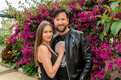 Erwarten laura müller und michael wendler wirklich ein gemeinsames baby? Sommerhaus 2019: Ist Laura Müller schwanger von Michael ...