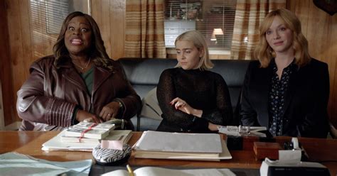 Cast (in credits order) verified as complete. 'Good Girls' Cast Previews 'Darker' Season 2: Video