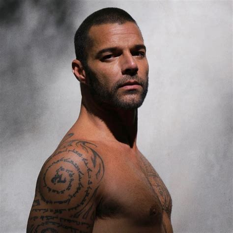 Ricky Martin Revela Tormento Antes De Se Assumir Gay Triste