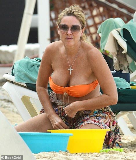 Claire Sweeney Shows Off Her Incredible Figure In Barbados Hot Lifestyle News