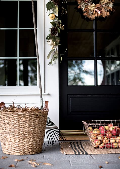 Simple Fall Decorating Ideas for your Front Porch - Boxwood Ave