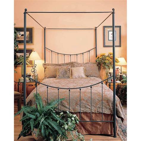 Love The Bed Frame Iron Canopy Bed Canopy Bed Frame Iron Bed
