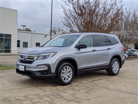 New 2020 Honda Pilot Lx 8p