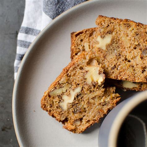 The frosting adds another dimension to a really simple. Tartine's Apple-Walnut Tea Cake | Recipe in 2020 | Dessert ...