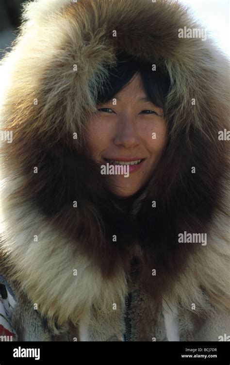 Alaska Native Eskimo Woman In Fur Parka Kotzebue Aknportrait Inupiat