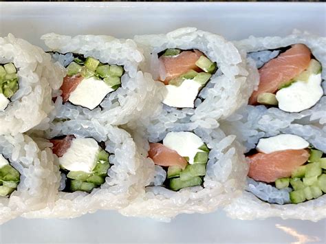 Philly Roll Gf Sushi Sushi 101 Japanese Restaurant In Tempe Az