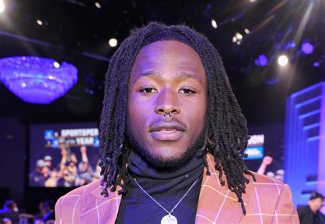 The cylinders bores were attached to the outer case at the 12, 3, 6 and 9 o'clock positions) for greater rigidity around the head gasket. Alvin Kamara Net Worth | Celebrity Net Worth