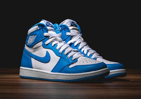 This 'gorge green' colorway is inspired by the first team jordan faced after coming back from a broken foot, the milwaukee bucks, where he dropped 12 points… in 13 minutes. The Next Air Jordan 1 High OG Colorway Goes Back to MJ's ...