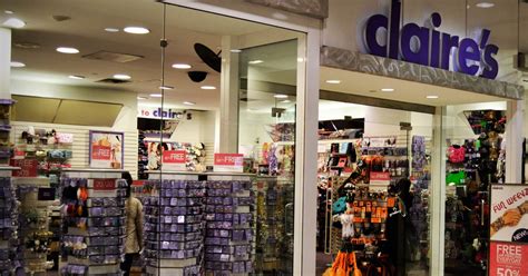 Claires Accessories Recalls Childrens Make Up Kits Over Allegations