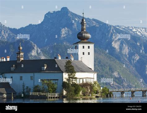 Upper Austria View Of Schloss Ort Castle At Traunsee Lake Stock Photo