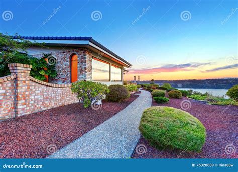 Luxury House Exterior At Sunset Stock Image Image Of Porch Back