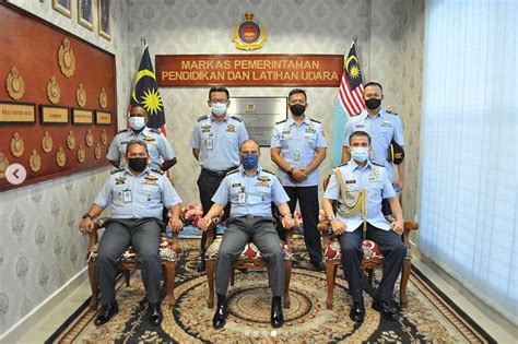 Dianz ipoh is at institut latihan tudm, ipoh. Kapten Pnb Lucky Candra Yudistira Lulus Sekolah Instruktur ...