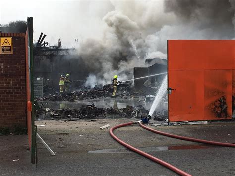 Fire Breaks Out At Industrial Unit In Grays Essex Live