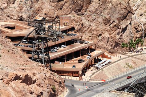 Your Guide To Visiting The Hoover Dam Gray Line