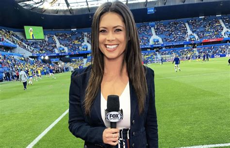 Photos Meet Alex Curry Foxs Sideline Reporter At The World Cup The