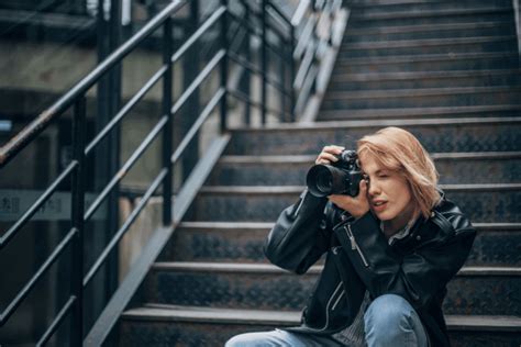 Why Do Photographers Turn Their Cameras Sideways?