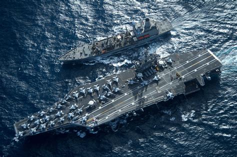 Aircraft carrier █ judson knight sometimes characterized as floating cities, aircraft carriers are a potent symbol of america's strength as a superpower. Floating Clunkers: Meet the 5 Worst Aircraft Carriers of ...