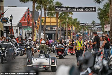 Gun Toting Bikers Enjoyed The Final Weekend Of Daytona Bike Week Daily Mail Online