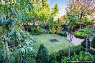 Explore a garden aligned with 'Earth's natural systems' - Completehome