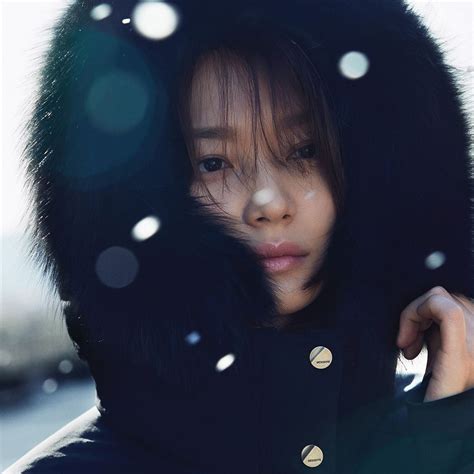 Shin Mina Kpop Winter Snow Celebrity Ipad Air Wallpapers Free Download