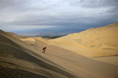 How To Go Sand Dune Surfing In Peru Huacachina With Video