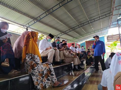 Documents similar to menghitung gaji bersih dengan menggunakan turbo pascal. Warga Solok Mengadu ke Nasrul Abit, Keluhkan Air Bersih ...