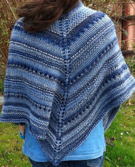 Here you can find simple pocket shawl free crochet patterns that a beginner will find easy enough to attempt. Pocket Prayer Shawl Knitting Pattern | Knitting Things