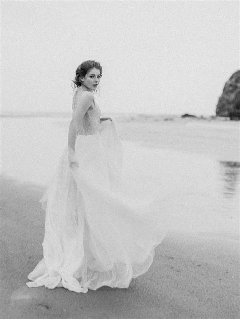Ethereal And Delicate Oregon Coast Bridal Shoot Via Magnolia Rouge