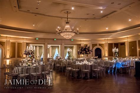 Here is a list of some of my favorite located just 35 miles northwest of houston is the most amazing country club you have ever seen. River Oaks Country Club Wedding Photos | Best Destination ...