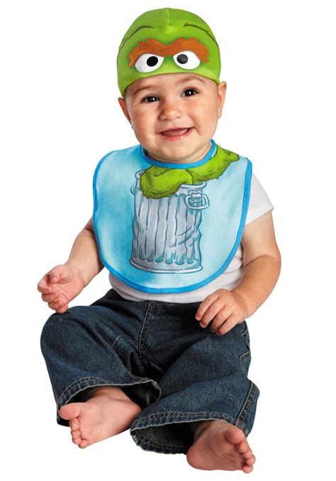 Infant Oscar The Grouch Hat And Bib Set