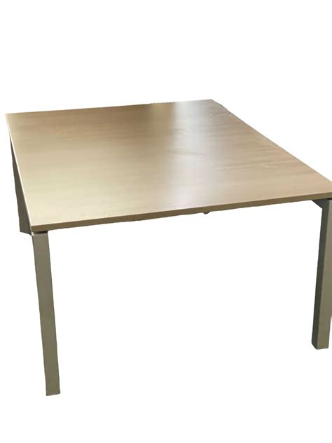 Table à hauteur standard Mélaminé Bois clair – Bluedigo