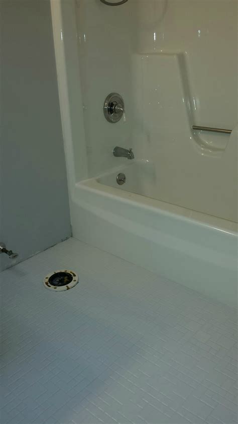 Reglazing a bathtub can last up to 15 years, depending on upkeep. Bathtub Refinishing Project Gallery | Resurface Specialist