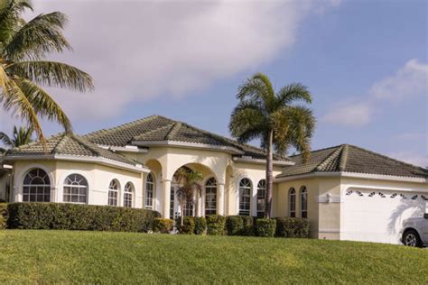 Free quotes for all new installations and replacements. Storm Windows Venice FL | Absolute Window & Door