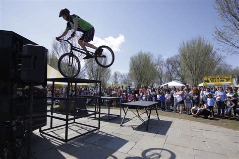 Dialed Action Mountain Bike Stunt Show — Variety Attractions