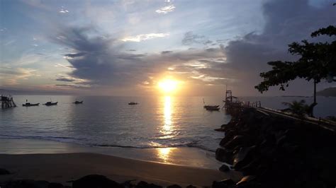 There are plenty of tourist attractions nearby, such as pangandaran nature reserve within 0.54 km, and pangandaran beach within 1.8 km. Sunrise Pangandaran - YouTube