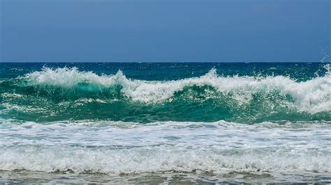 Hd Wallpaper Sea Waves Rough Sea Smashing Spray Foam Energy