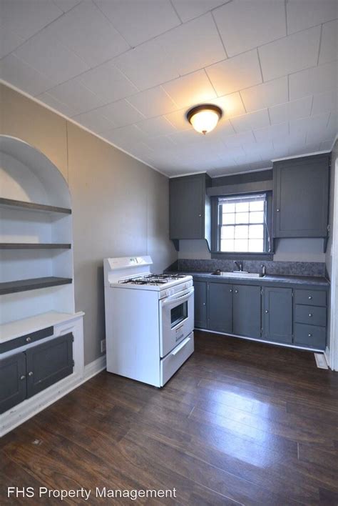 Maybe you would like to learn more about one of these? 2 br, 1 bath House - 911 W Woodlawn Street - House for ...