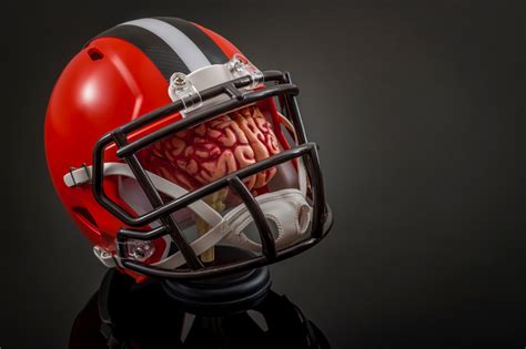 Football players suffer 'shocking' brain damage: Football-Related Brain Injuries and Fan Perception