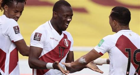 The tournament will take place in brazil from 13 june to 10 july 2021. Perú vs. Brasil: Luis Advíncula compartió palabras de ...