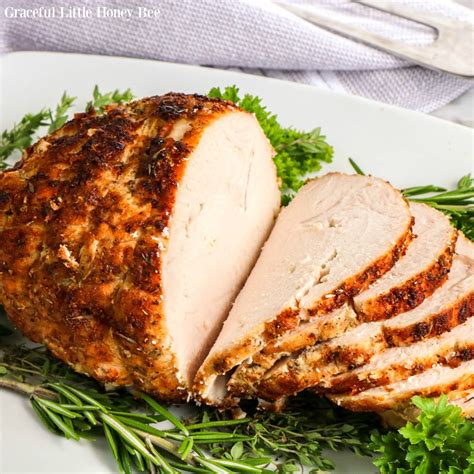 Crock pot turkey breast only needs 4 ingredients and you won't believe how easy it is to make! Boneless Turkey Roast Recipes / Juicy Slow Cooker Turkey ...