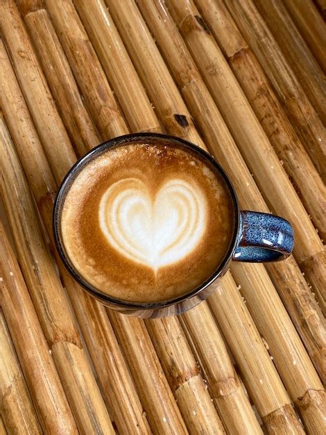 Premium Photo Heart Latte Art On Coffee Cup
