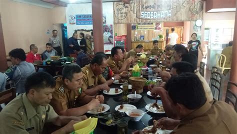 Gurihnya Bakakak Rumah Makan Sederhana - Pasundan Ekspres