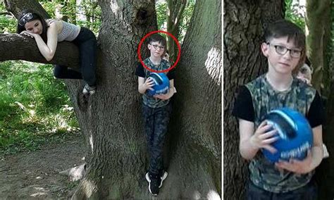 Показать другие задания этого блока. Mother-of-two 'can't sleep' after capturing chilling photo ...