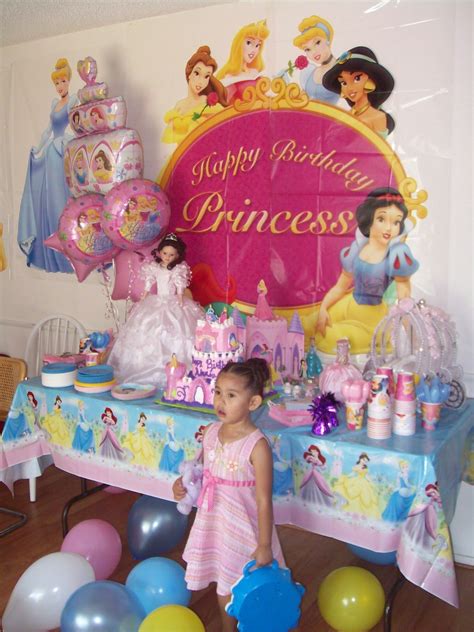Pin By Christina Garcés On Birthday Party Decor Princess Theme Birthday Party Princess Theme