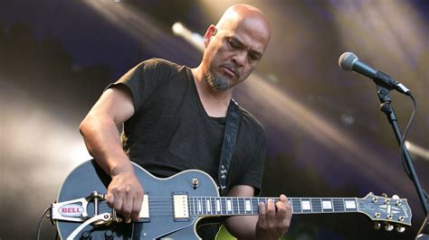 Pixies Guitarist Joey Santiago Checks Into Rehab Louder