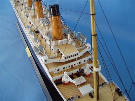 RMS Titanic Model Limited Edition – 40″ (Assembled)