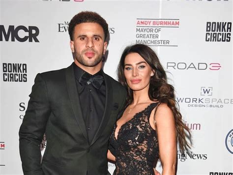 Married Man City Star Kyle Walker Wife Slams His Ace 'caught Flashing'